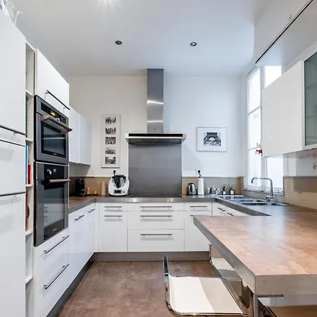 Veeve - Madeleine Majesty