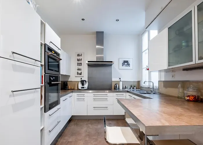 Veeve - Madeleine Majesty